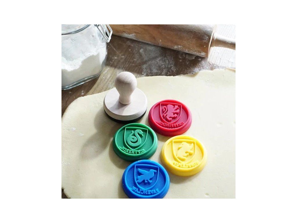Harry Potter Cookie Stamps Hogwarts Houses - view 2 | Svetkouzel.com