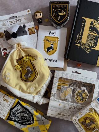 MRZIMOR! 🧡🦡 Výběr těch nej drobností pro každého mrzimorského studenta⚡️ #mrzimor #hufflepuff #hogwarts #harrypotter...
